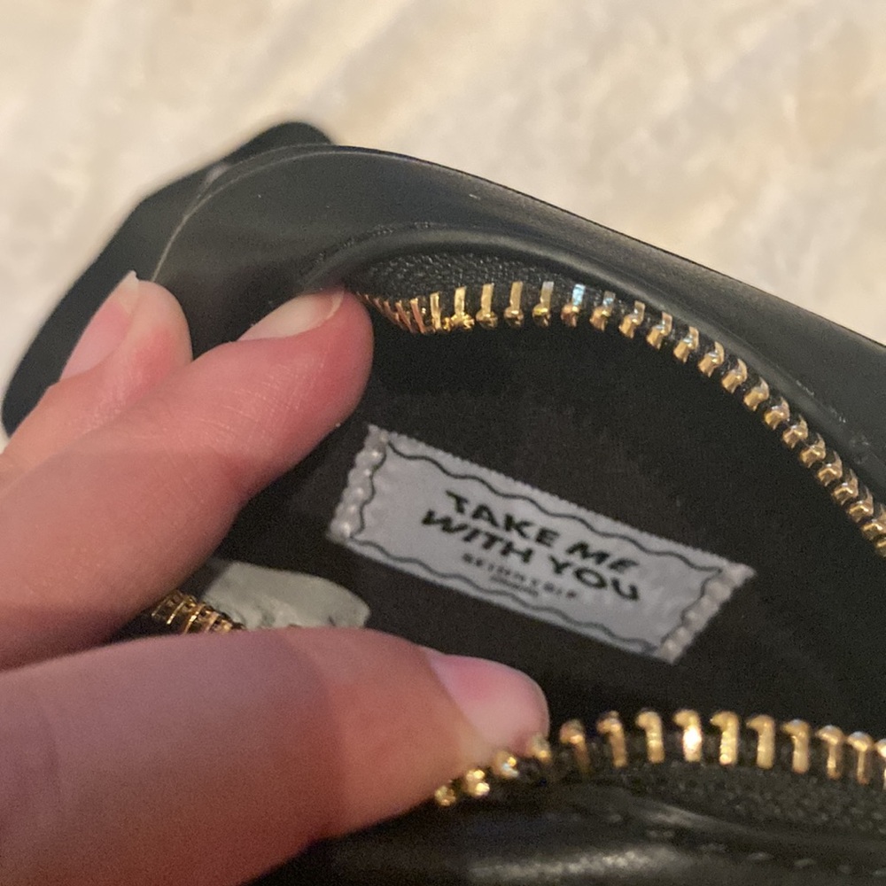 SKINNYDIP LONDON Heart Stud Danni Phone Bag. Black with gold hearts. NWT - Picture 4 of 4